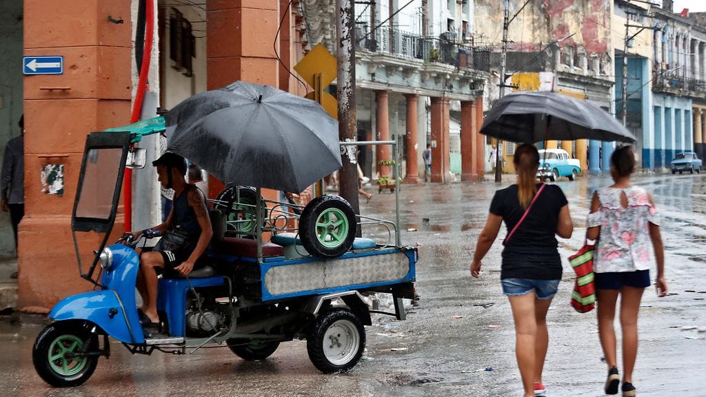 Viikonloppuna Kuubaan iski myös hirmumyrsky Oscar.