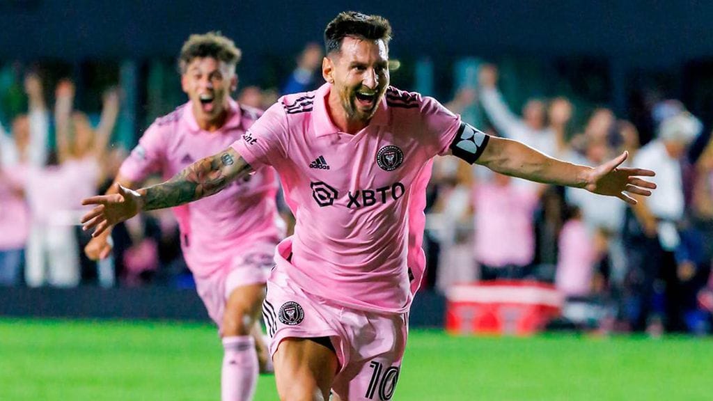 Lionel Messi ensimmäisen hattutemppunsa MLS:ssä.