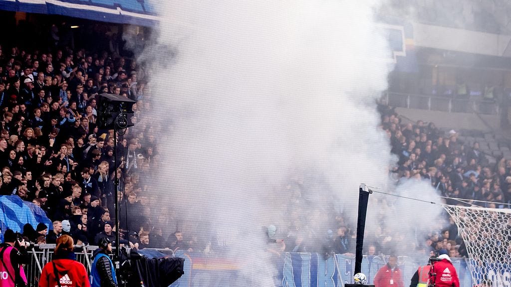 Savu nousi Hammarbyn ja Djurgårdenin kohtaamisessa.