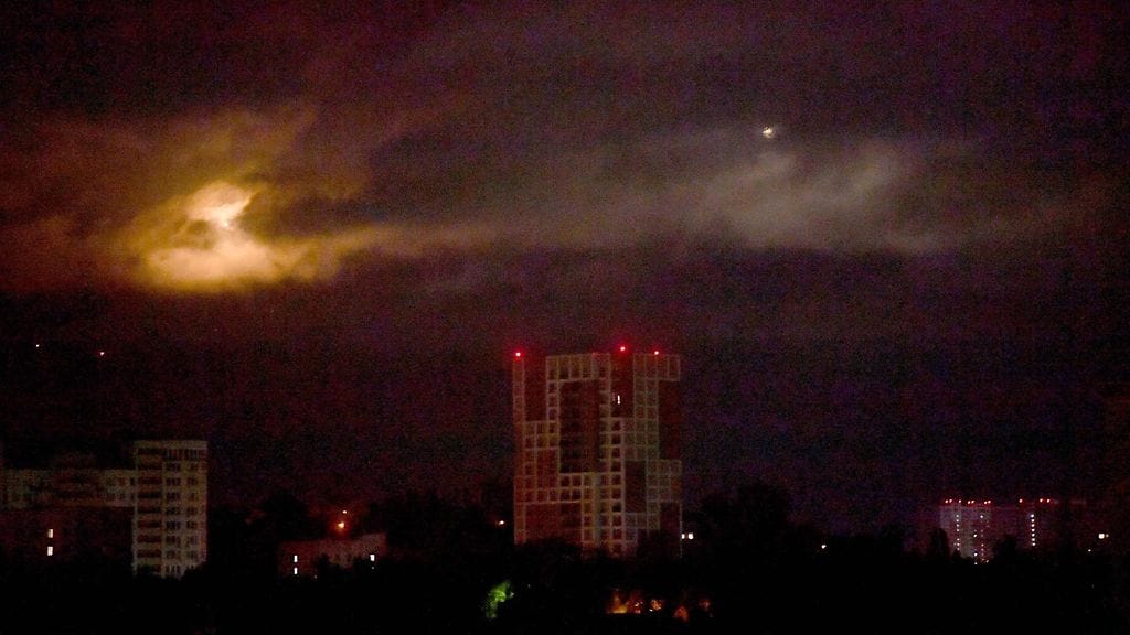 Arkistokuva Venäjän droonihyökkäyksestä Kiovaan syyskuun lopulla.