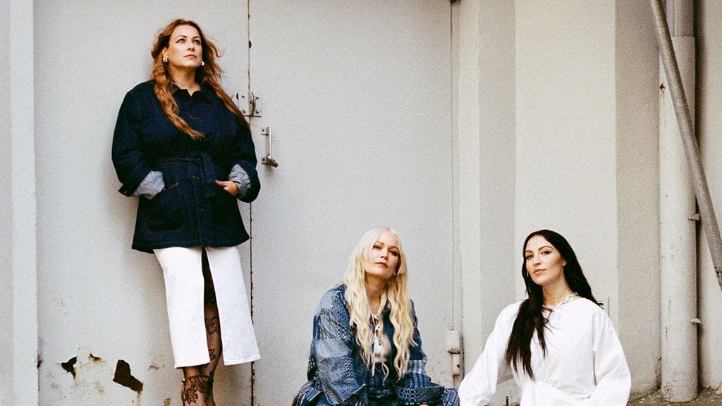 Muusikot Anna Puu, Erin ja Ida Paul perustivat Rodeo-nimisen bändin.