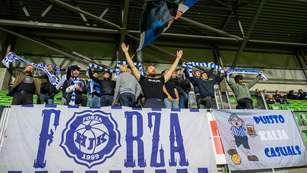 HJK:n kannattajayhdistys Forza HJK kritisoi seuran päätöstä perua kauden päätöstapahtuma.
