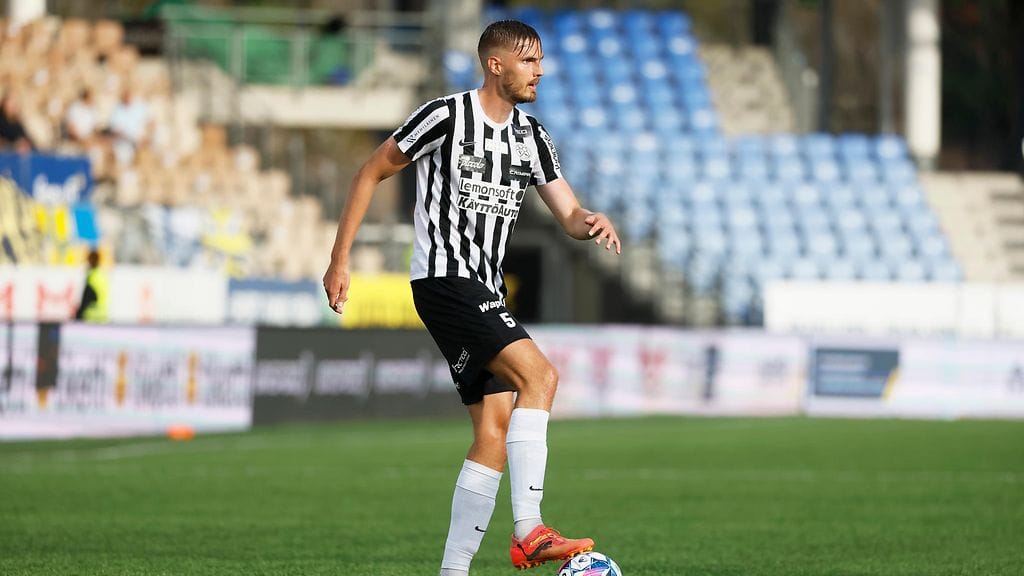 Mikko Pitkänen jatkaa uraansa AC Oulussa.