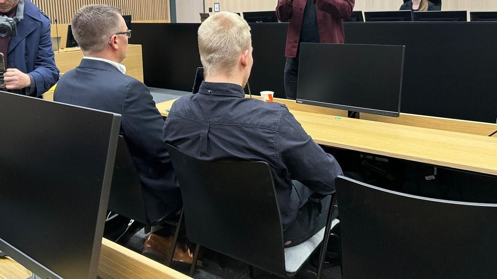 Ampumisesta epäilty 22-vuotias mies tuotiin käräjäoikeuden eteen.