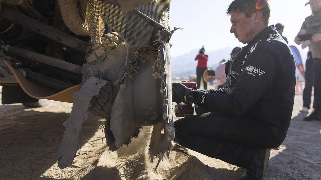 Kuldar Sikk joutuu jättämään tammikuussa käytävän Dakar-rallin väliin.