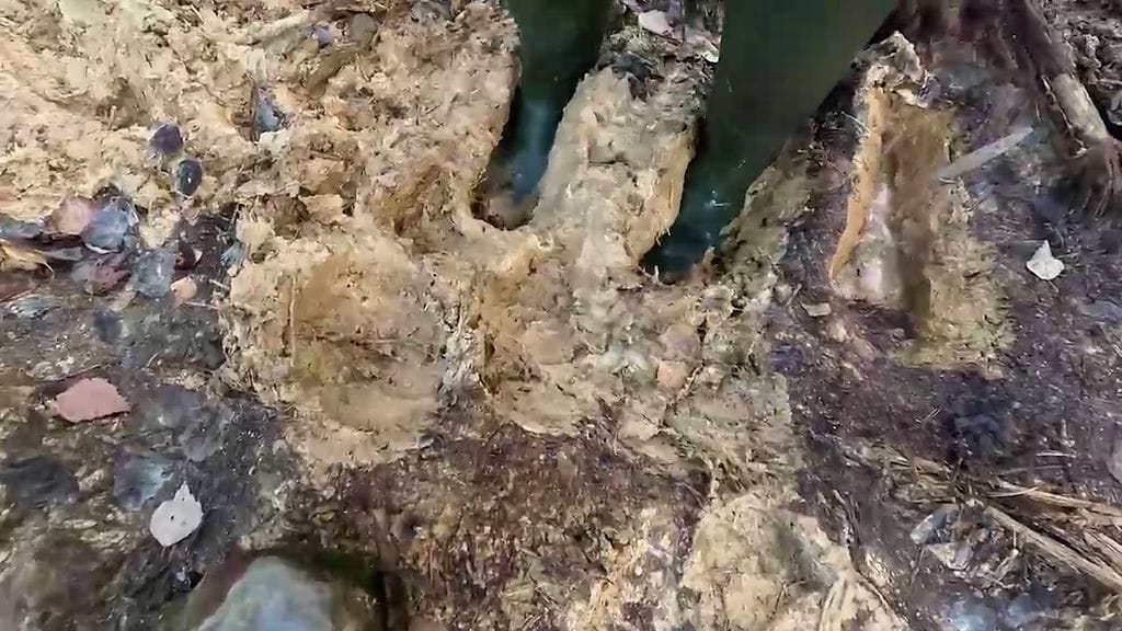 Vuotavat kaivokset lähikuva Antonia Berg