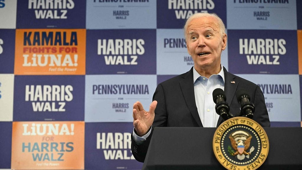 Biden kutsui vahingossa Trumpin kannattajia roskaksi.