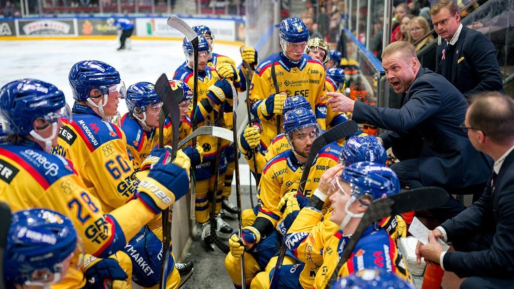 Kyyti on ollut kylmää Jukureille myös kaukalossa. Se on tällä hetkellä selvästi SM-liigan jumbona.