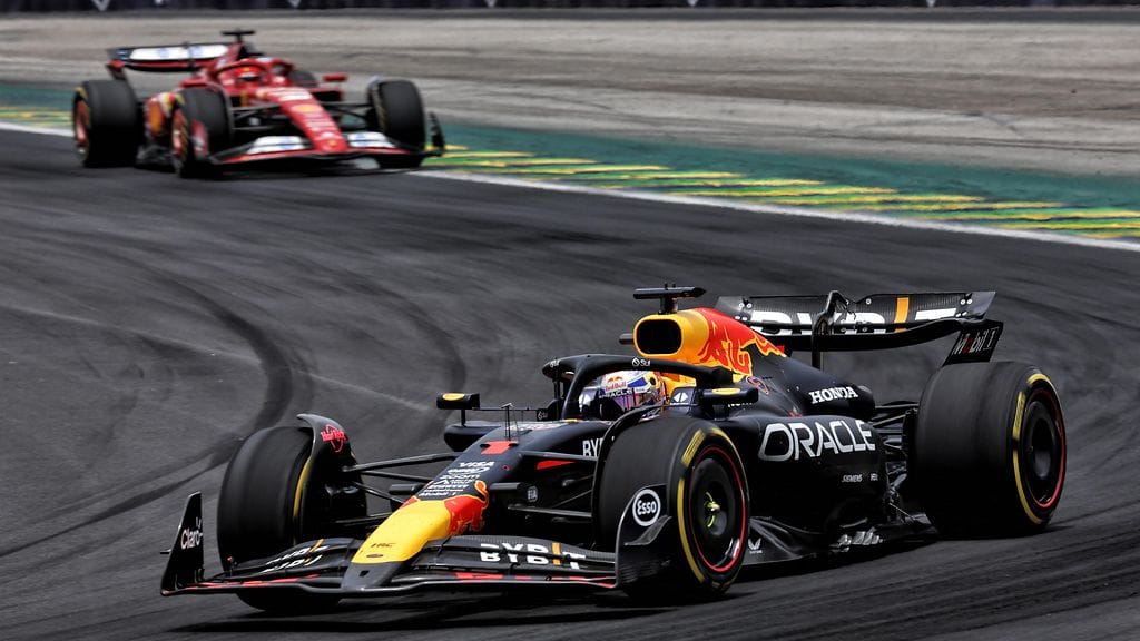 Max Verstappen ajoi sprintissä kolmanneksi.