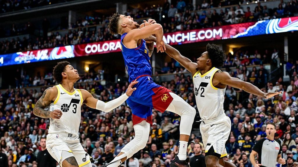 Utahin Collin Sexton ja Keyonte George yrittivät toppuutella Denverin Michael Porter Junioria.