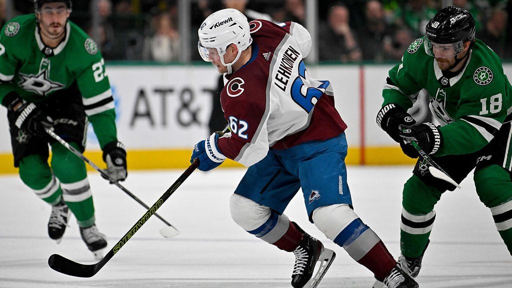 Artturi Lehkonen on ollut alkukauden sivussa olkapääleikkauksen takia.