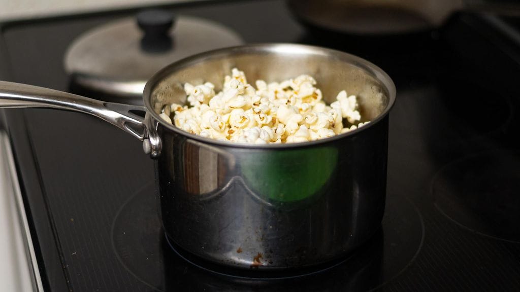 Ruoanlaitto on kemiaa ja tämä pätee myös popcornien valmistamiseen.
