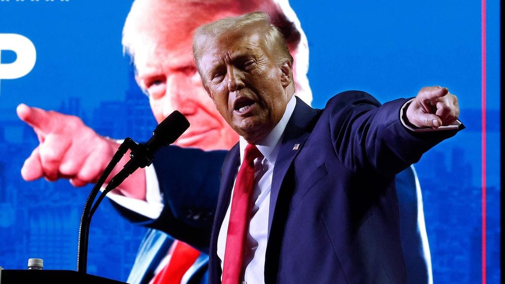 Trumpin siirtymäkauden tiimin tiedottaja Karoline Leavitt sanoi lausunnossaan, että useita ihmisiä oli joutunut kohteeksi ja lainvalvontaviranomaiset toimivat nopeasti varmistaakseen heidän turvallisuutensa.