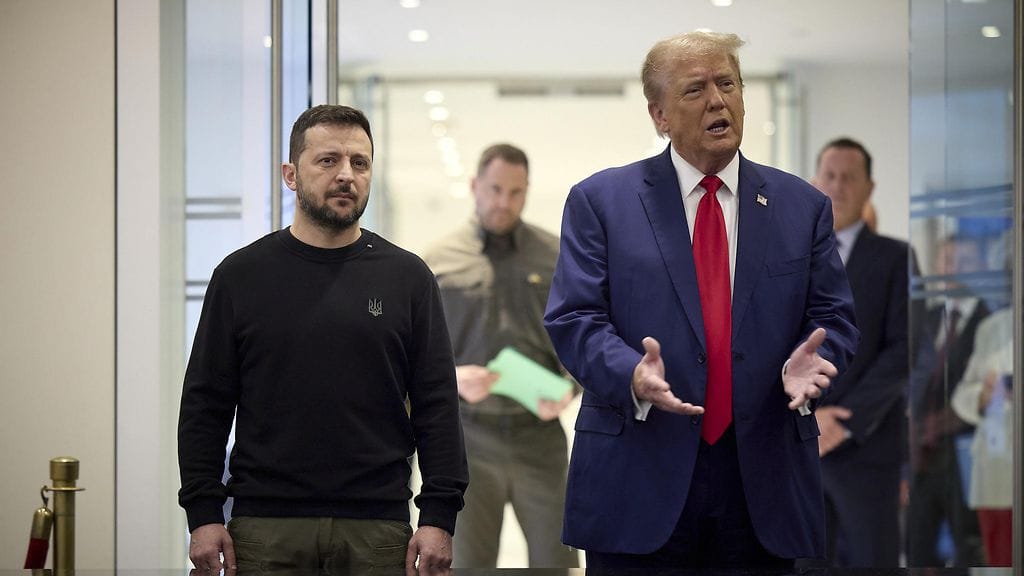 Ukrainan presidentti Volodymyr Zelenskyi sanoi Euroopan johtajille Unkarin Budapestissa viime viikolla, että myönnytyksiä Venäjälle ei voida hyväksyä. USA:n tuleva presidentti Donald Trump ja Zelenskyi kuvattiin Trump Towerissa New Yorkissa syyskuussa.