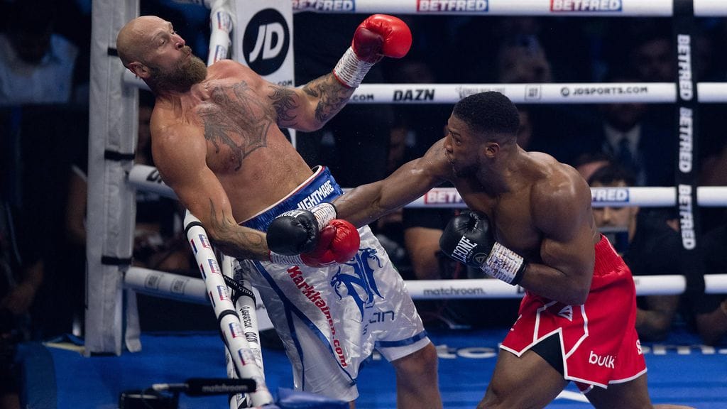 Robert Helenius kaatui Anthony Joshuan käsittelyssä elokuussa 2023.