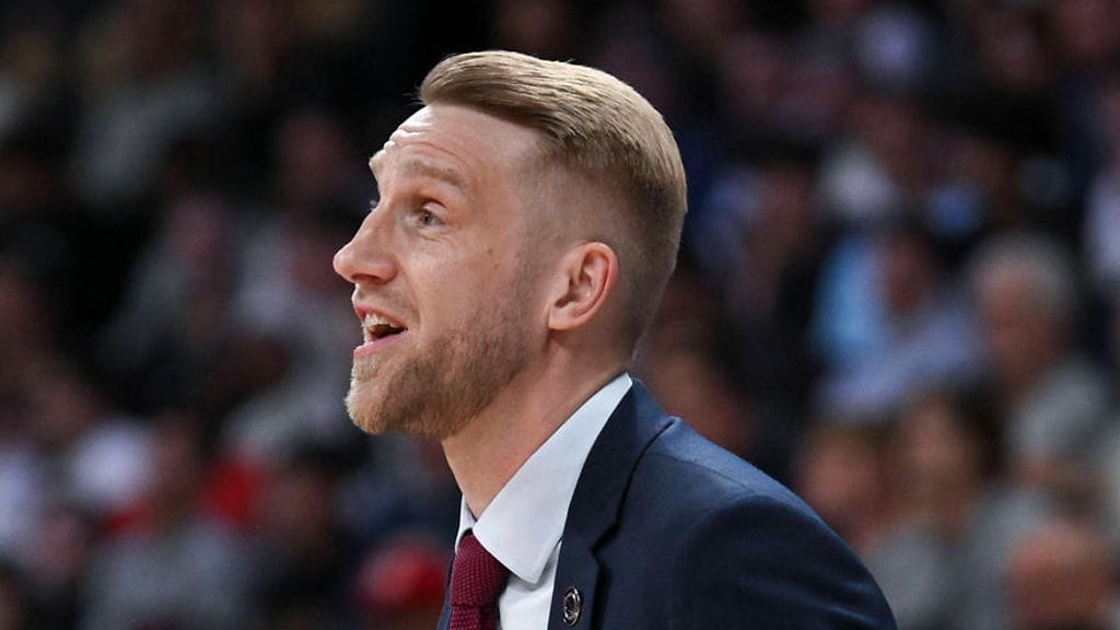 Tuomas Iisalolle aukeaa mahdollisuus toimia päävalmentajana NBA:ssa ainakin yhden ottelun ajan.