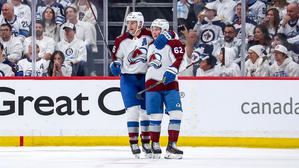 Colorado Avalanchen Mikko Rantanen ja Artturi Lehkonen urakoivat kovat peliminuutit yön NHL-kierroksella.