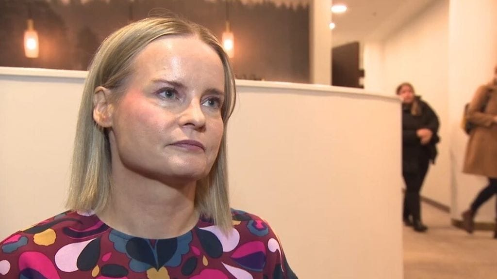 Riikka Purra sanoo, ettei perussuomalaiset hyväksy epädemokraattisia vaikutustapoja tai äärioikeistolaista toimintaa. Arkistokuva.