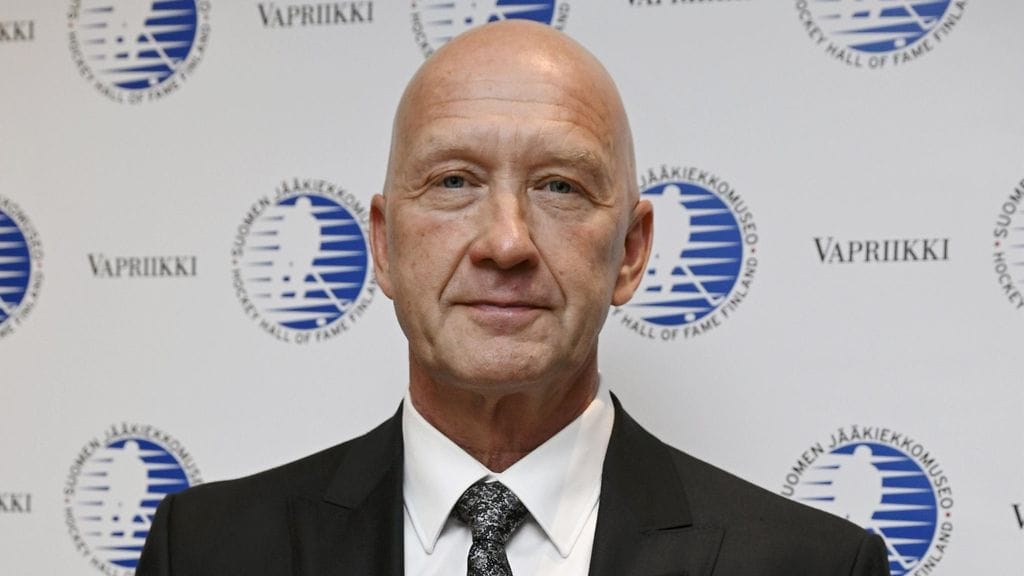 Jarmo Kekäläinen aateloitiin Jääkiekkoleijonaksi lauantaina Helsingissä.