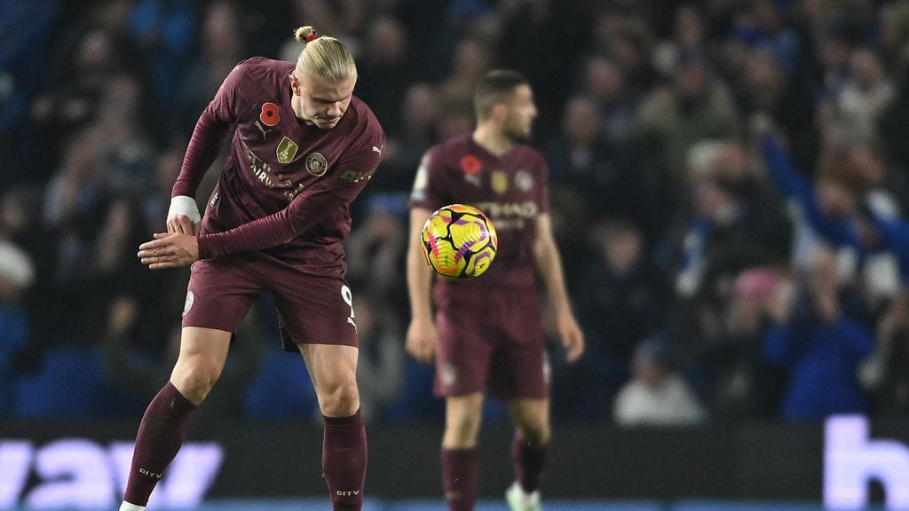 Erling Haaland raivostui, kun voitto lipesi Manchester Cityn käsistä.