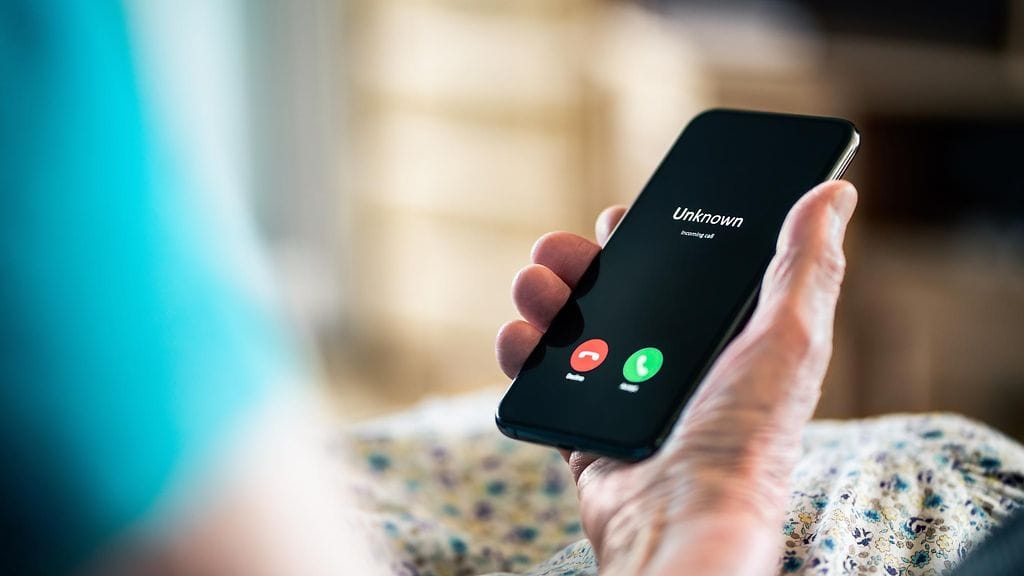 Tuntemattomista numeroista tulevien yhteydenottojen kanssa kannattaa olla tarkkana.