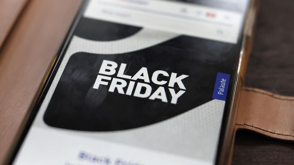 Kuluttaja-asiamiehen mukaan Elisa on markkinoinnissaan käyttänyt hinnanalennusilmaisuja ilman, että se on samalla ilmoittanut, mitä tavarat ovat halvimmillaan maksaneet edeltävien 30 päivän aikana.