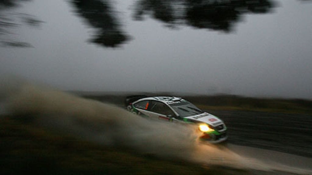 Jari-Matti Latvala Walesin rallissa 2007. Kuva: Clive Mason/GETTY.