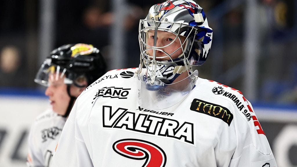 Oskari Salminen torjui JYPille vierasvoiton Kiekko-Espoosta.