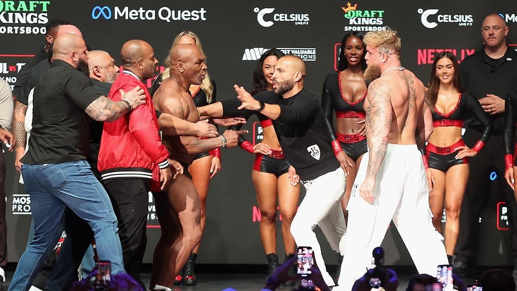 Mike Tyson oli vähällä kuolla – ottelee silti Jake Paulia vastaan megaluokan miljoonaottelussa