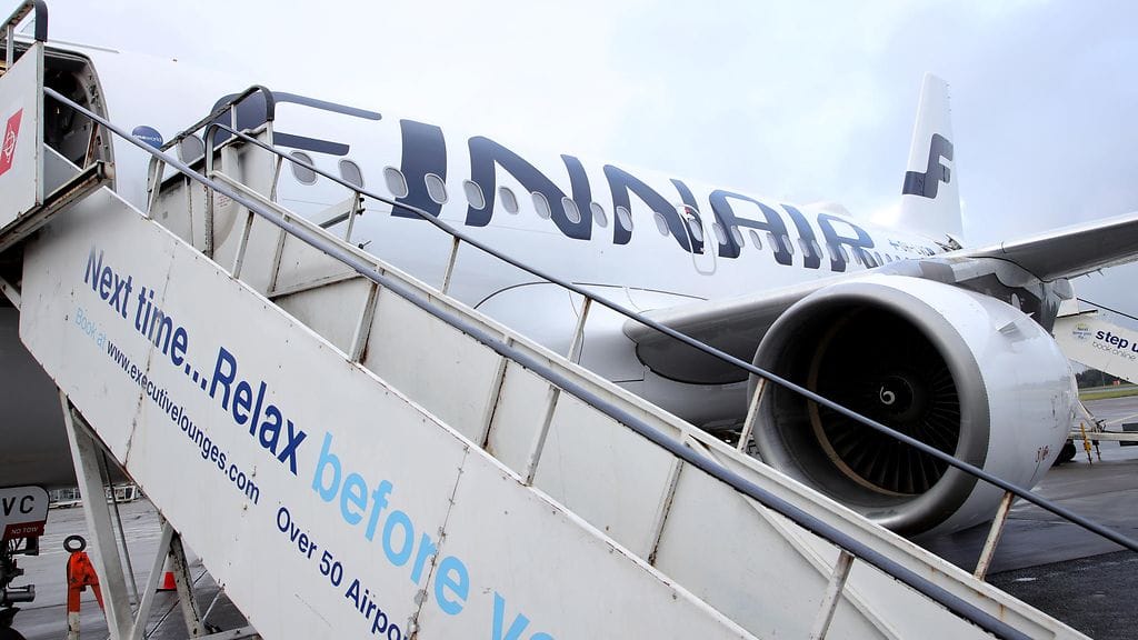 Kuvituskuvassa Finnairin lentokone Edinburghin lentokentällä Skotlannissa.