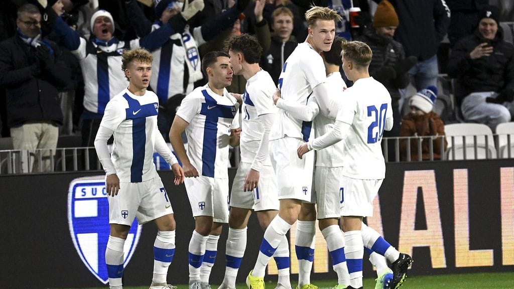 Perjantai 15.11. klo 22:30