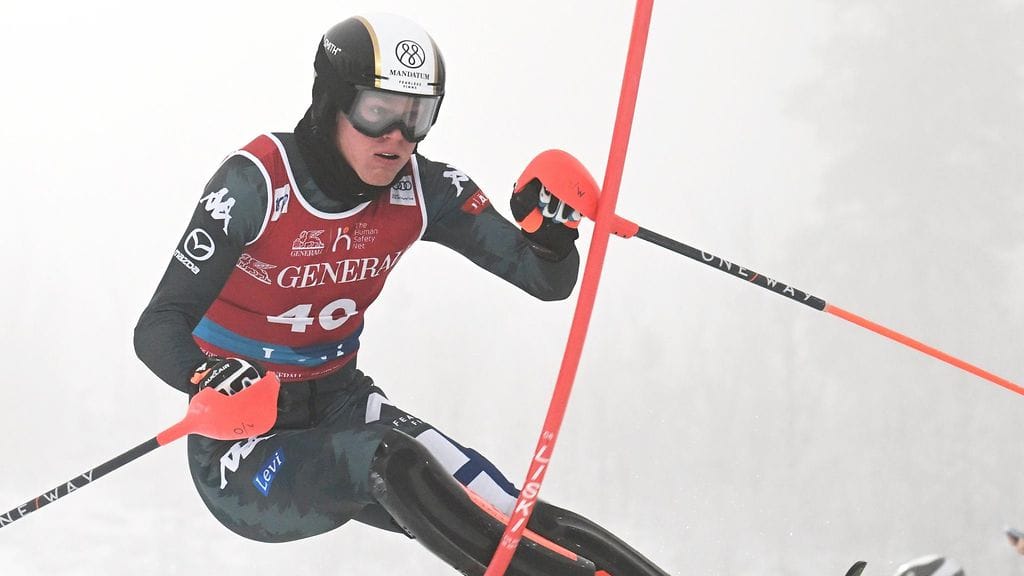 Eduard Hallberg ylitti odotukset pujottelun avauskierroksella.