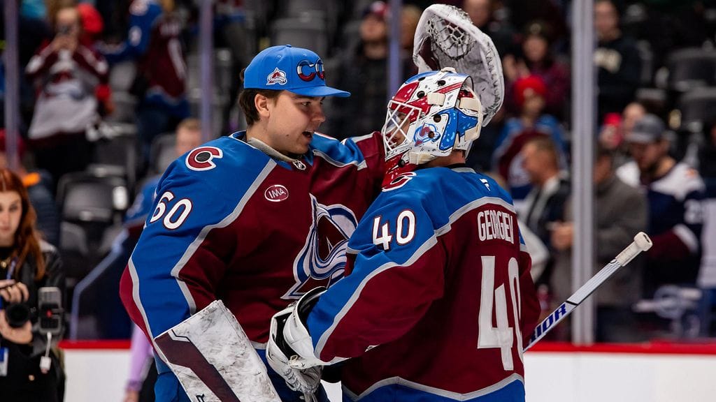 Justus Annunen (vas.) on saamassa oivallisen näytönpaikan Aleksandr Georgijevin (oik.) loukkaantumisen myötä.