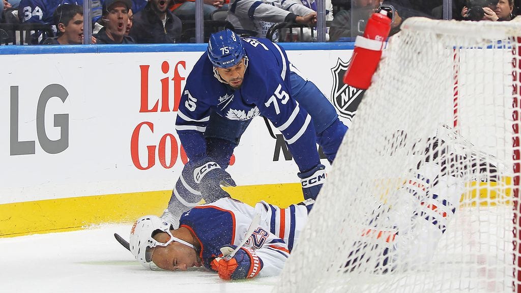 Ryan Reavesin törkyteosta iso pelikielto.