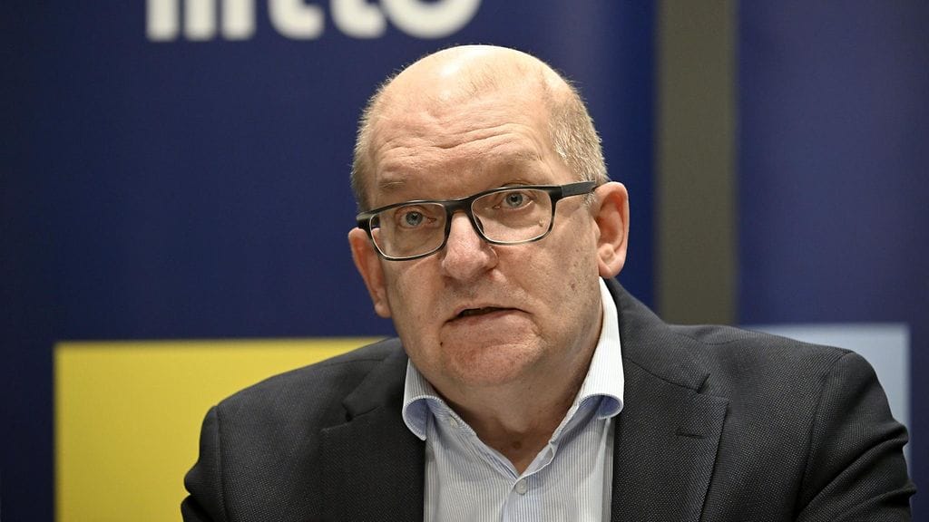 Teollisuusliiton puheenjohtaja Riku Aalto kertoi tiedotteessa, että osapuolten yhteisymmärrys tulevasta palkkaratkaisusta on vielä kaukana.