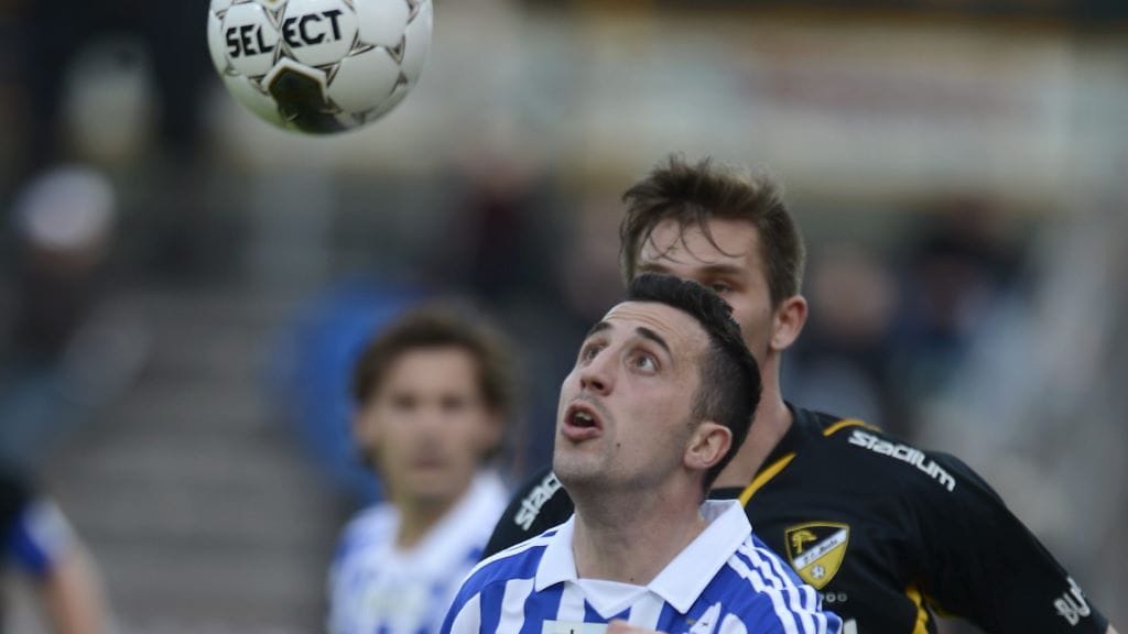 Ex-HJK Erfan Zeneli juonii nyt Israelissa.