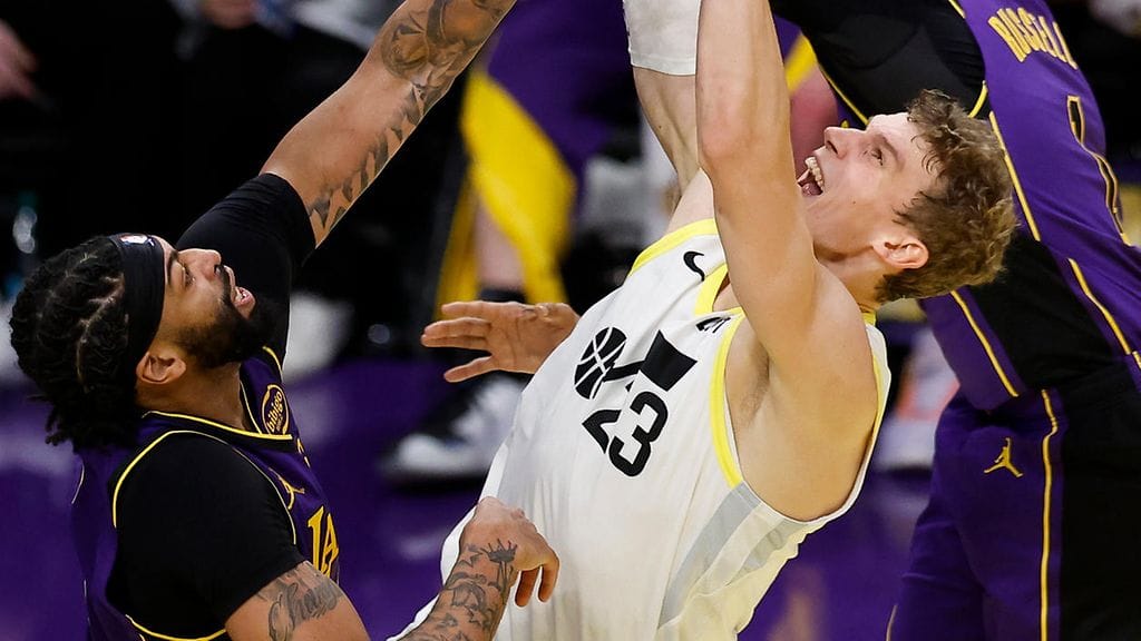 Lauri Markkanen oli Utahin pistekunkku tappio-ottelussa Los Angeles Lakersia vastaan.