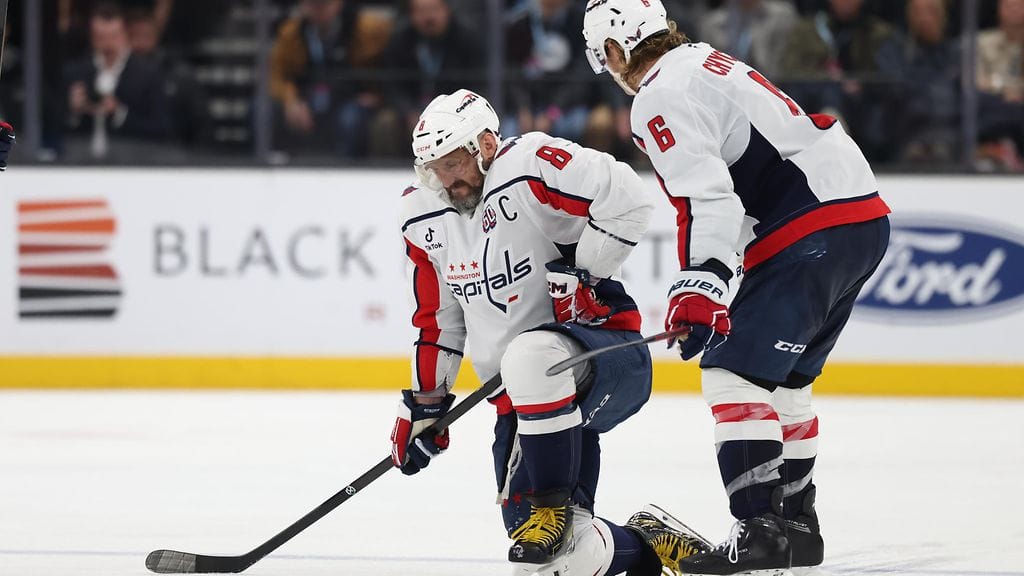 Aleksandr Ovetshkin oli tuskissaan törmäyksen jälkeen.