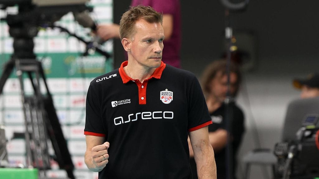 Tuomas Sammelvuo ei jatka Kanadan lentopallomaajoukkueen päävalmentajana.