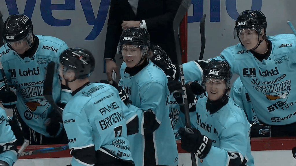 Kiekko talteen! Pelicansin Joona Kumpula tekee SM-liigauran ensimmäisen maalinsa