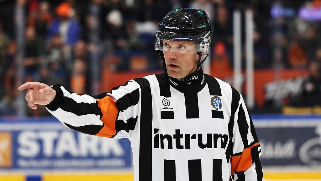 Stefan Fonselius, 48, rikkoo torstaina 1 100 SM-liigaottelun rajapyykin ensimmäisenä tuomarina.