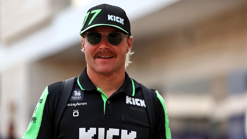 Valtteri Bottaksen työt Sauberin kisakuskina päättyvät tähän kauteen. Bottas käy kuitenkin jo neuvotteluita kahteenkin eri suuntaan.