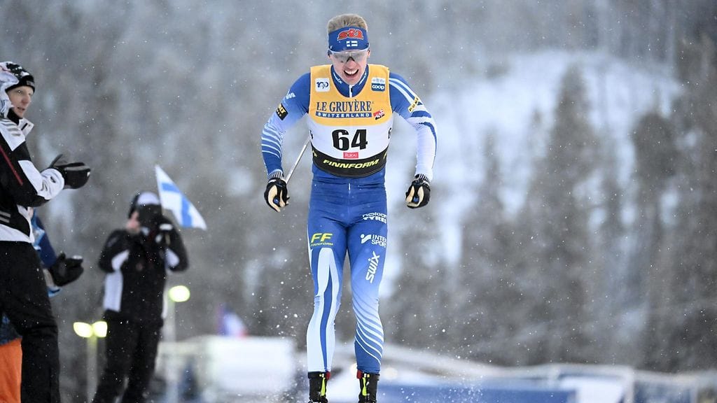 Iivo Niskanen hiihti voittoon maailmancupin avauskisassa Rukalla.