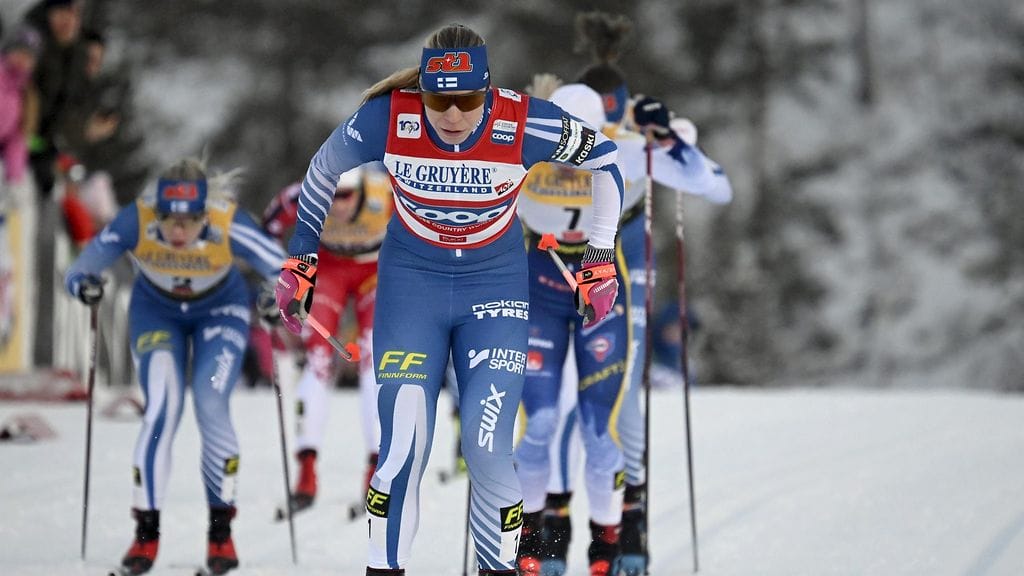 Jasmi Joensuu voitti Rukalla perinteisen sprintissä karsinnan jälkeen ensimmäisen puolivälierän.