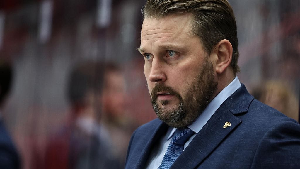 Leijonien päävalmentaja Antti Pennanen.