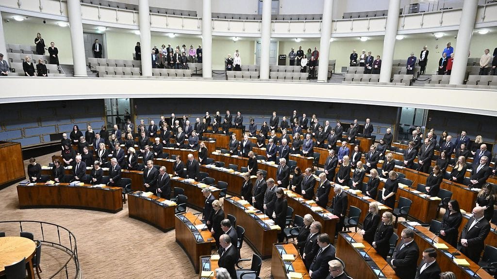 Ulkoasiainvaliokunnan valiokuntavastaavat eri eduskuntaryhmistä ratkovat kiistaa iltapäivällä.