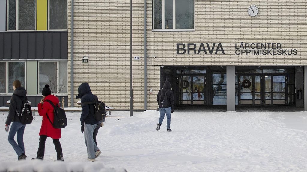 Kuvassa Paraisten lukio Paraisilla Varsinais-Suomessa 13. helmikuuta 2023.