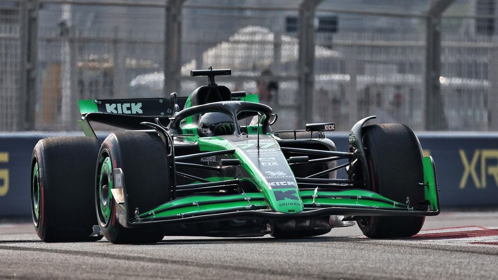 Valtteri Bottas oli seitsemänneksi nopein Abu Dhabin GP:n 2. harjoituksissa.