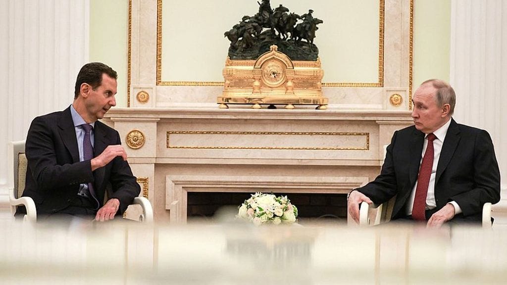 Syyrian syrjäytetty itsevaltias al-Assad on saanut uuden kodin Venäjältä. Venäjän hallinto ei suostu kertomaan hänen sijaintiaan.