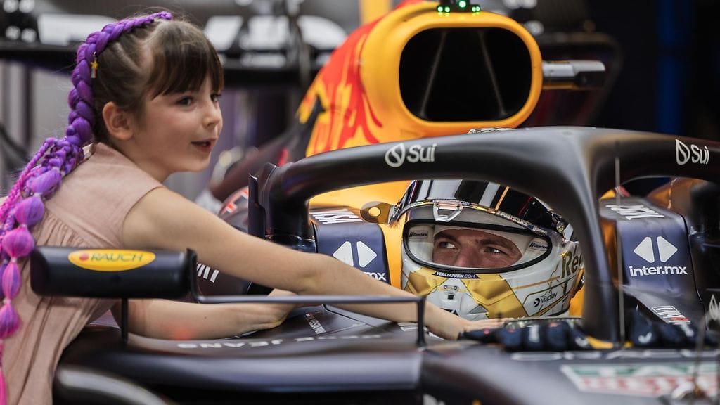 Max Verstappenin perheessä on ennen uuden tulokkaan syntymistä myös tytär Kelly Piquet'n aiemmasta parisuhteesta Daniin Kvjatin kanssa.